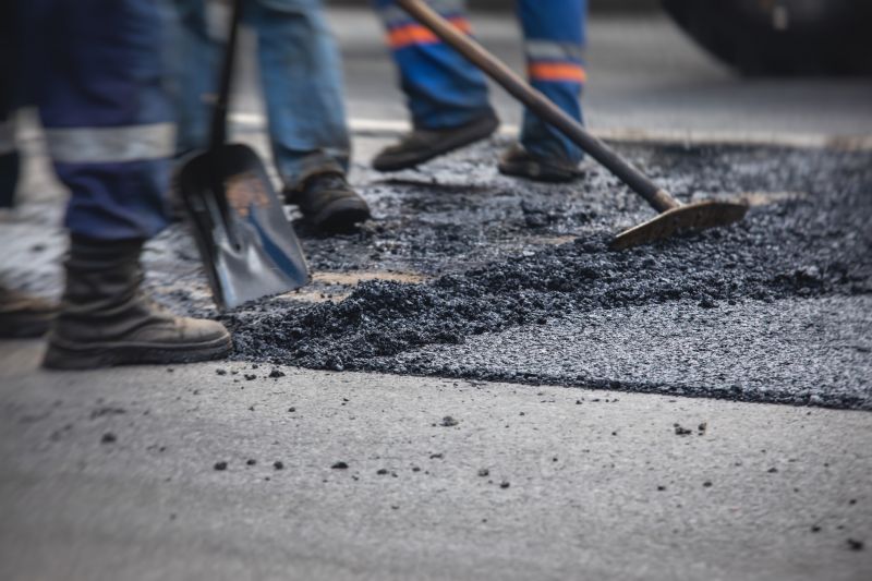 Driveway Tarring detail